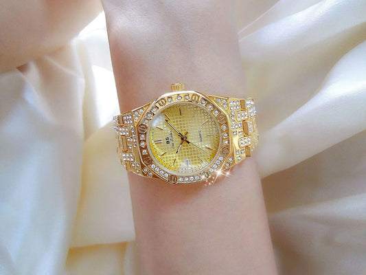 UTHAI Women's Watch Luxury Metal Diamonds European American Middle Eastern Waterproof Ladies Fashion Quartz Watches Clock Gift