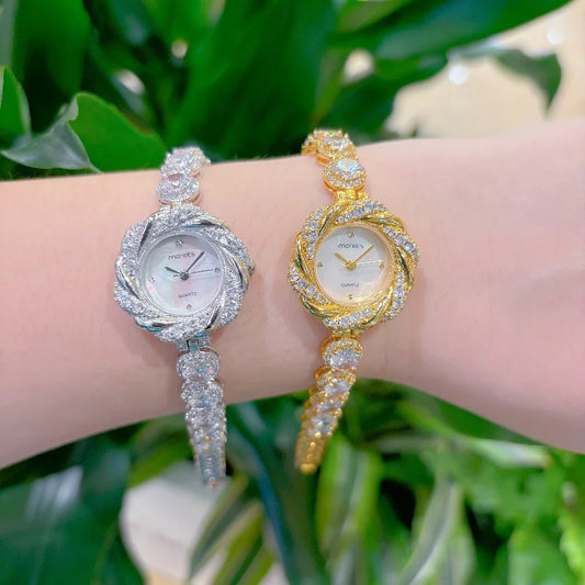 2025 New Light Luxury Fashion Women's Watch Shell Material Inlaid with Large rhinestones as a Gift, Trendy Watch
