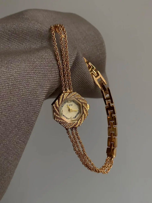 2025 New Vintage Women's Watch Luxury High end Vintage Watch Gold Plated Bracelet Personalized Creative Jewelry