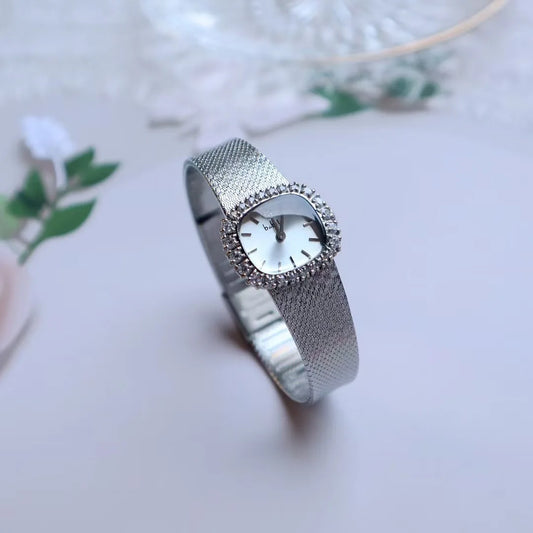 Vintage style, retro, light luxury, exquisite and high-end, navy blue women's watch, fashionable temperament, niche watch