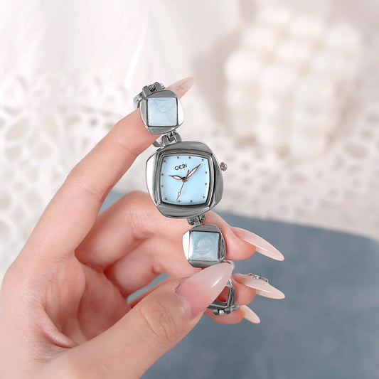 Women Bracelet Watch Light Luxury Creative Irregular Diamond shaped Watches Ladies Premium Exquisite Gem Quartz Wristwatch Gift